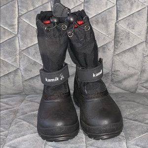 Kamik Snow Boots size 9 NWOT